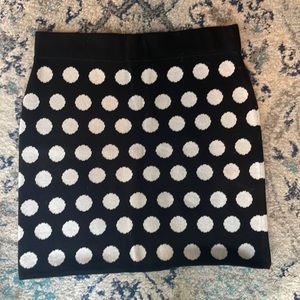 Small Petite LOFT sweater mini skirt- black and white polka dots